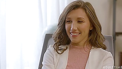 Sexy girlfriend is horny and ready for my pussy