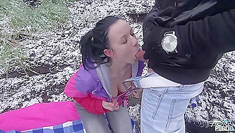 Sexy ass-tilanub slime anal slut