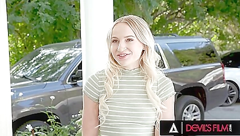 Mas peach with perfect ass fucking at home