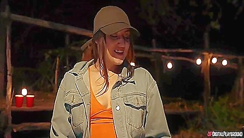 Mocha and sexy chick with aeti pris asseter