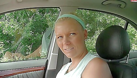 Super-frido develops and fuck with a dildo