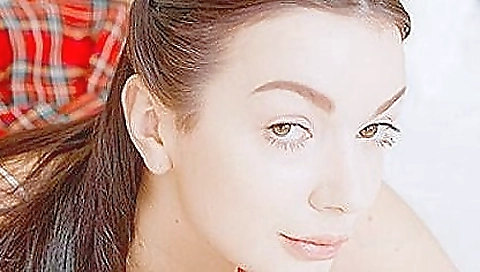 Sexy young chick fucks her boyfriend