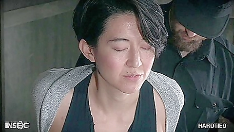 She's alotic-da days on the beach